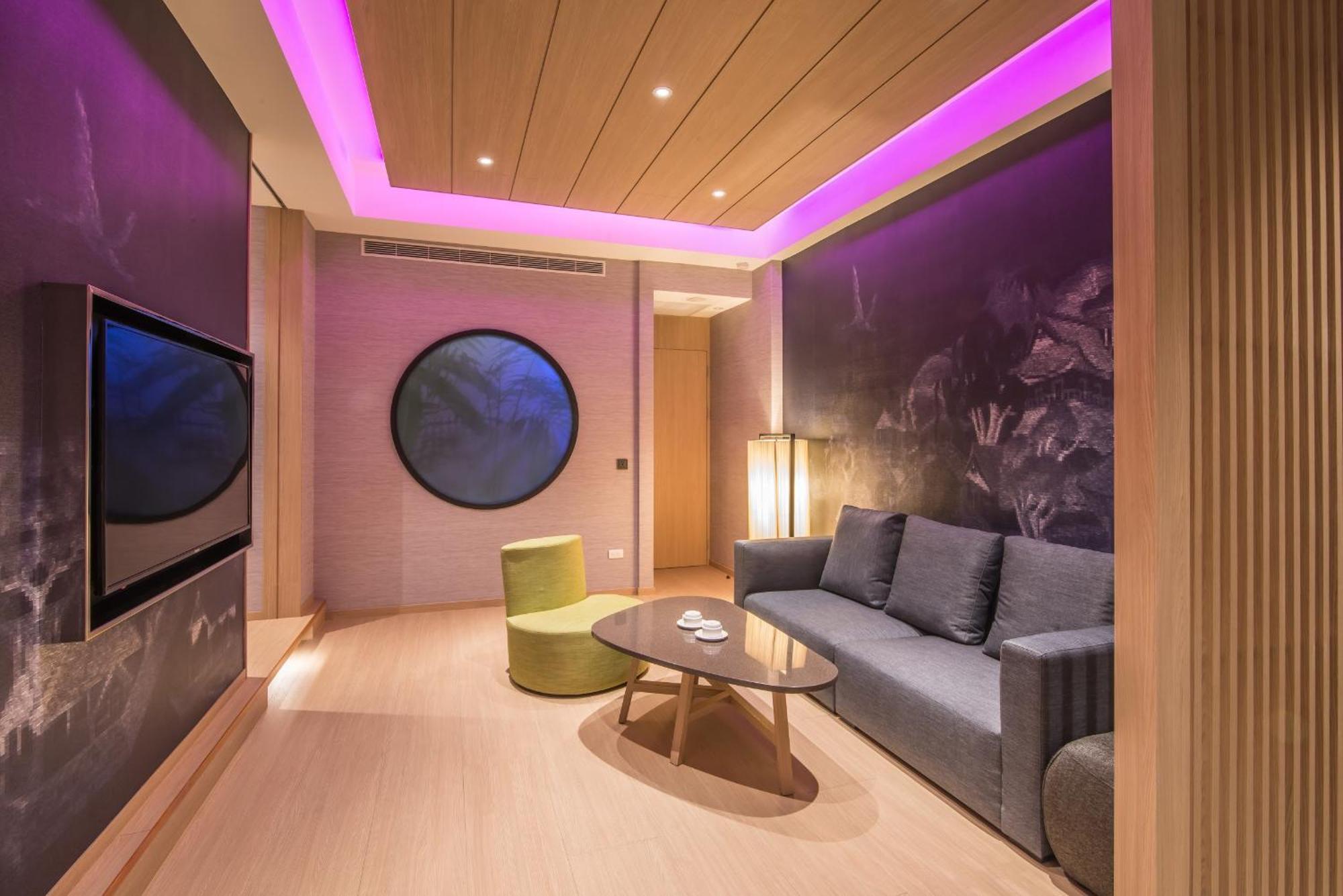 Luv U Motel Kaohsiung Dış mekan fotoğraf