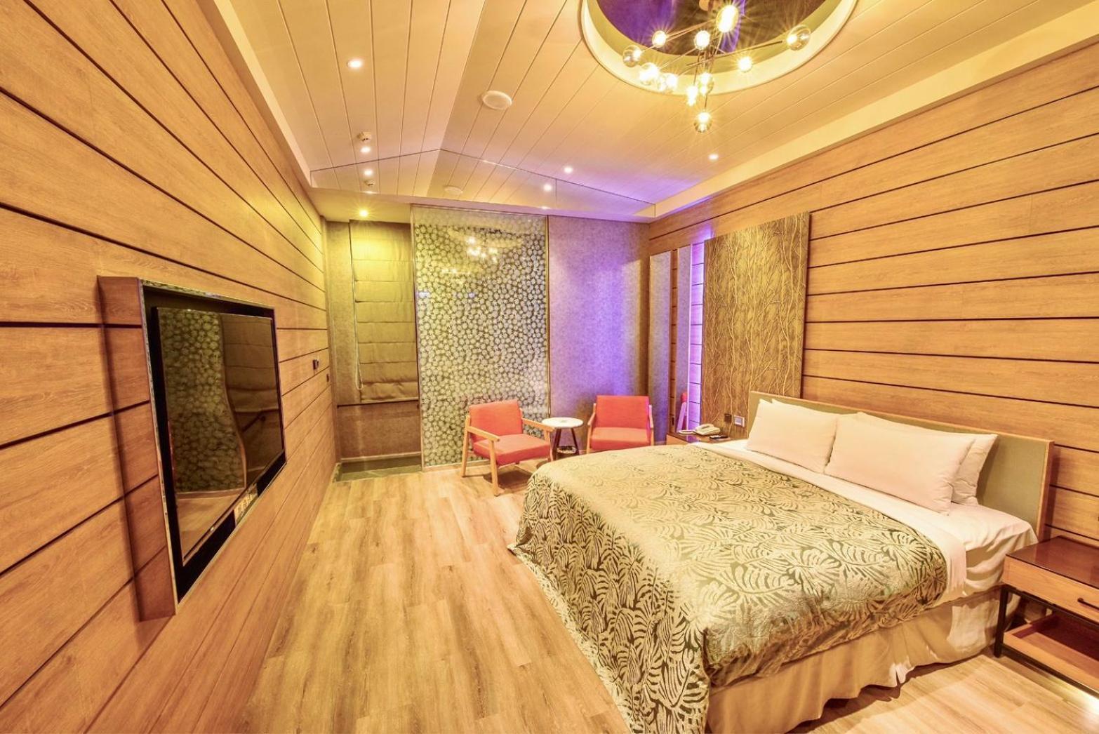 Luv U Motel Kaohsiung Dış mekan fotoğraf