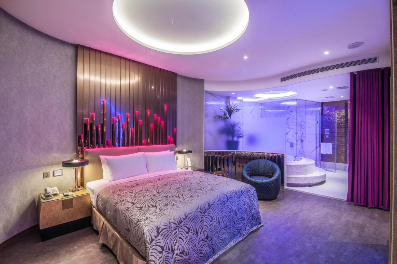Luv U Motel Kaohsiung Dış mekan fotoğraf