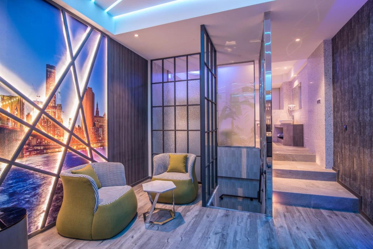Luv U Motel Kaohsiung Dış mekan fotoğraf